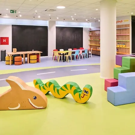 Aminess Vival Maestral Hotel