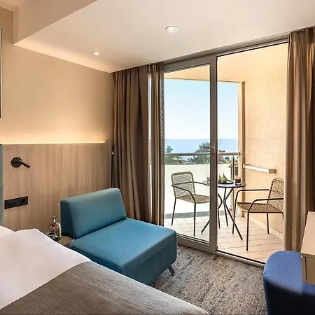 Aminess Vival Maestral